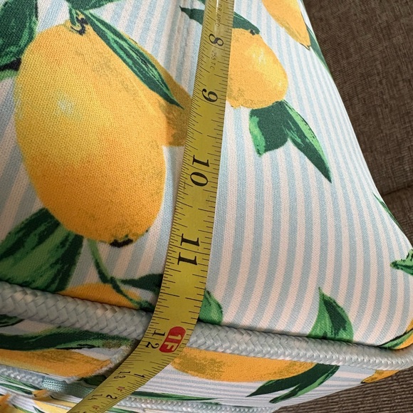 NWT AH•DORNED New York Emily Lemon Print Neoprene Tote - Picture 10 of 11